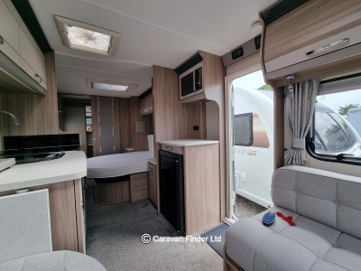Coachman Acadia 575 (Platinum Xtra ) 2021 (Trade) image 4