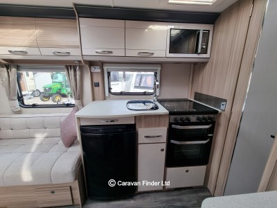 Coachman Pastiche 545 2019 (Trade) image 6