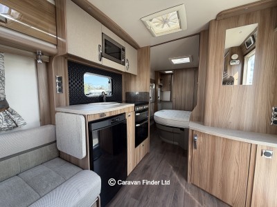 Swift Challenger 580 Hi Style 2019 (Trade) image 3
