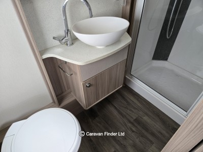 Coachman Vision 575 2019 (Trade) image 10