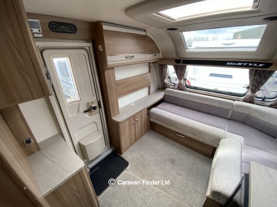 Swift Challenger Hi-Style 860 2022 (Trade) image 7