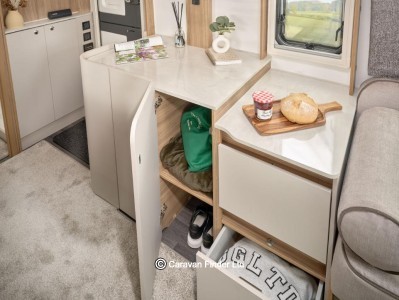 Bailey Unicorn Seville Deluxe 2026 (Trade) image 8