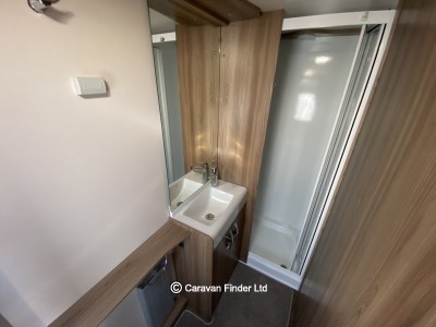 Swift Challenger X 880 Lux  Pack 2020 (Trade) image 11