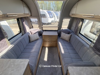 Bailey Unicorn Madrid 2024 (Trade) image 4