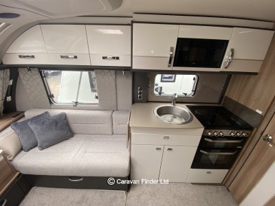 Swift Conqueror 560 2022 (Trade) image 5