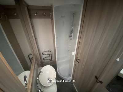 Coachman Acadia 545 Platinum Edition 2022 (Trade) image 9