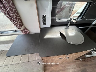 Swift Conqueror 560 2017 (Trade) image 11
