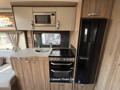 Swift Fairway Platinum 480 2019 (Trade) image 5