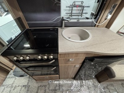 Swift Challenger 590 2017 (Trade) image 5