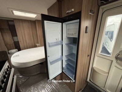 Swift Conqueror 580 2018 (Trade) image 8