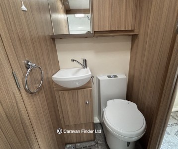 Swift Challenger Highstyle 580 2016 (Trade) image 11