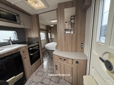 Swift Challenger Highstyle 580 2016 (Trade) image 5