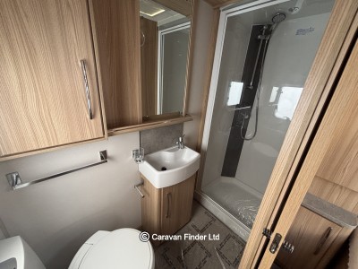 Coachman Vision 575 2015 (Trade) image 12