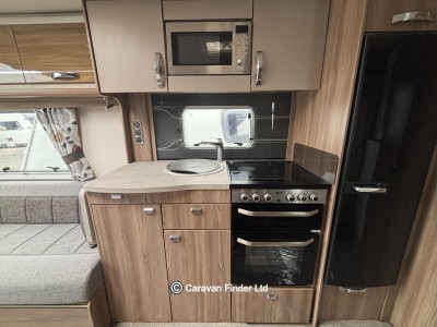 Swift Fairway Platinum 480 2018 (Trade) image 7