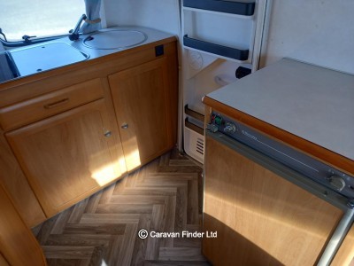 Eriba Familia Touring GT 320 2004 (Trade) image 7