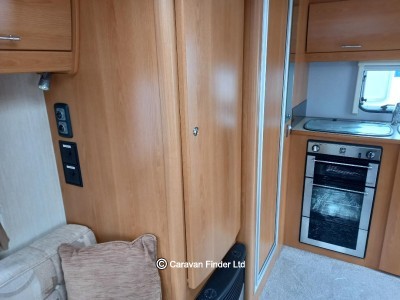 Compass Corona 362 2008 (Trade) image 4