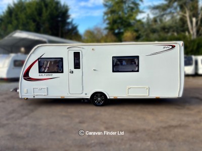 Used Lunar Ultima 544 2018 touring caravan Image