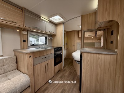 Coachman Vision 560 2015 (Trade) image 8