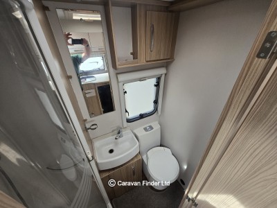 Coachman Vision 570 2017 (Trade) image 12