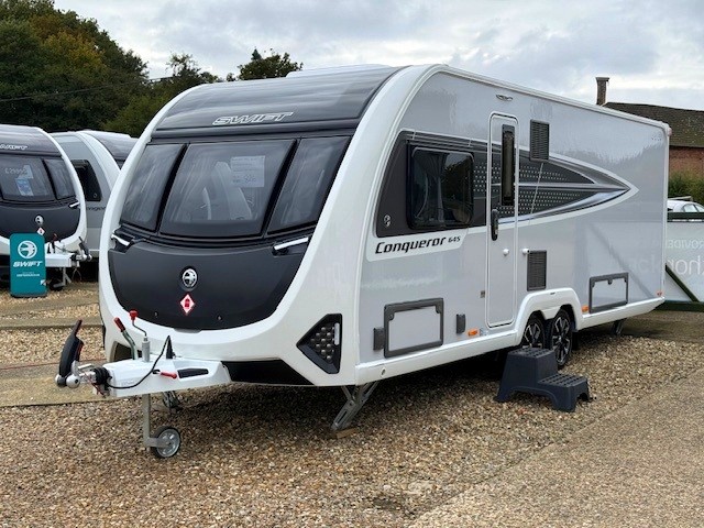 Swift Conqueror 645 2026