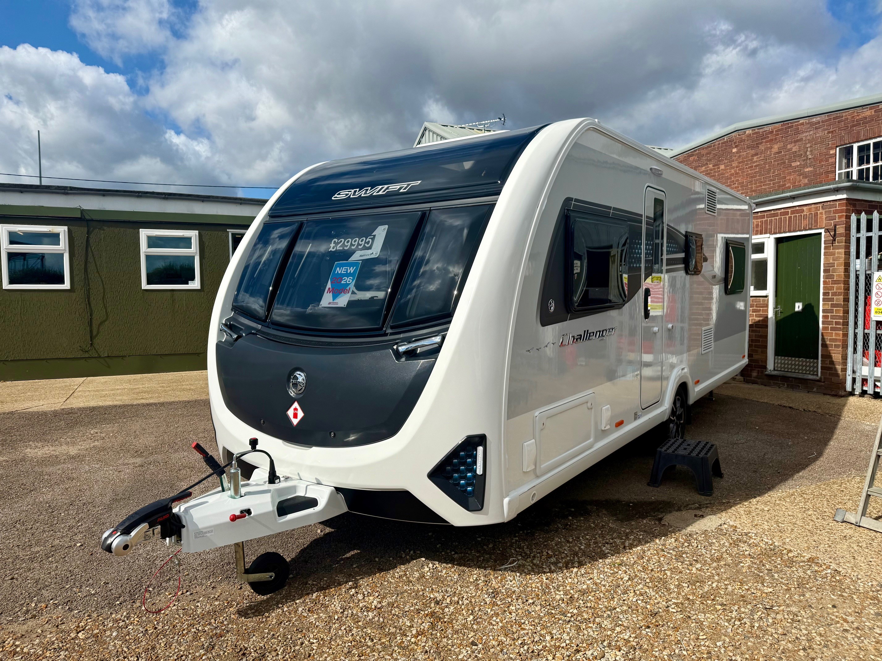 Swift Challenger 590 2026