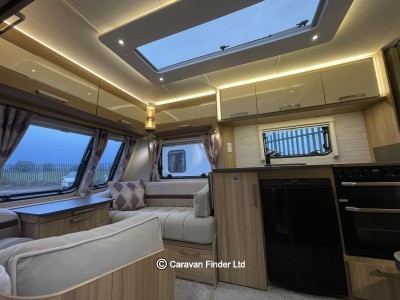 Used Lunar Lexon 560 2016 touring caravan Image