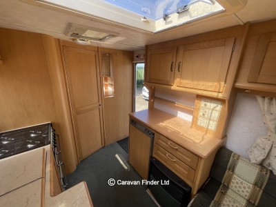 Compass Corona 482 2007 (Trade) image 7