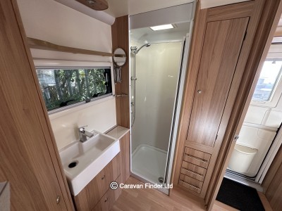 Bailey Madrid 2011 (Trade) image 6