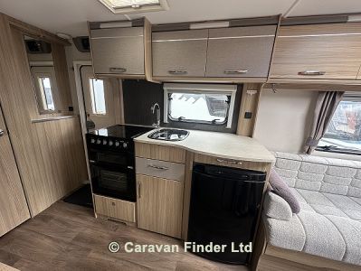 Coachman Festival 520 2016 (Trade) image 3