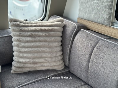 Bailey Phoenix Black Edition 440 2026 (Trade) image 5