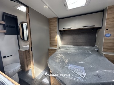 Bailey Phoenix Black Edition 644 2026 (Trade) image 8