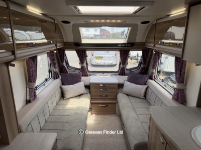 Swift Challenger 480 Hi-Style 2018 (Trade) image 2