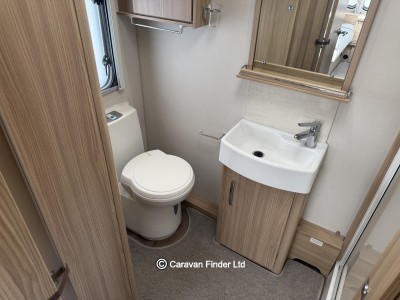Coachman Vision 450 2018 (Trade) image 10