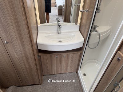 Swift Conqueror 480 2016 (Trade) image 9