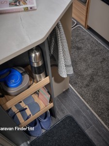 Bailey Phoenix Black Edition 420 2026 (Trade) image 6