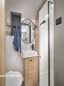 Bailey Phoenix Black Edition 420 2026 (Trade) image 7