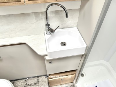 Bailey Unicorn Seville Deluxe 2025 (Trade) image 11