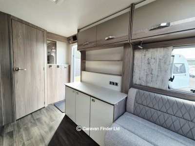 Swift Challenger 480 SE Exclusive 2024 (Trade) image 8