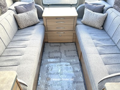 Bailey Unicorn Madrid 2023 (Trade) image 4