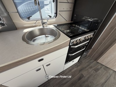 Swift Challenger 480 Exclusive 2024 (Trade) image 6