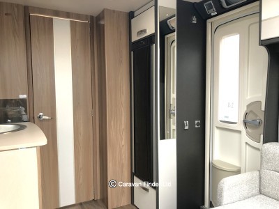 Swift Conqueror 560 2022 (Trade) image 6