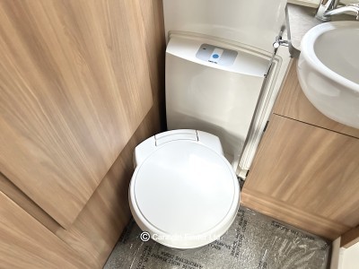 Bailey Pegasus Genoa GT70 2018 (Trade) image 10