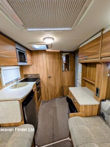 Swift Challenger Sport 442 2012 (Trade) image 11