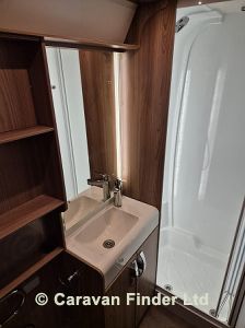 Swift Conqueror 645 2018 (Trade) image 6