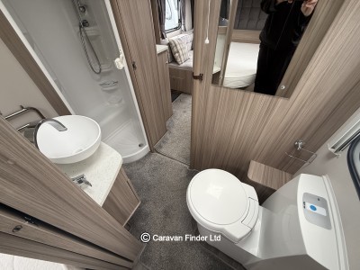 Coachman Acadia 545 2021 (Trade) image 10