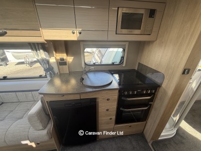 Elddis Chatsworth 550 2018 (Trade) image 5