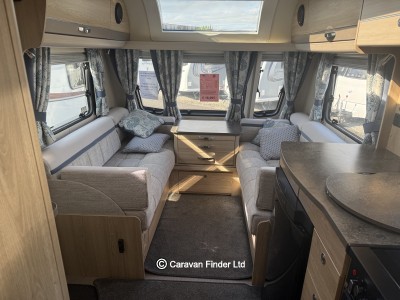 Elddis Chatsworth 550 2018 (Trade) image 8