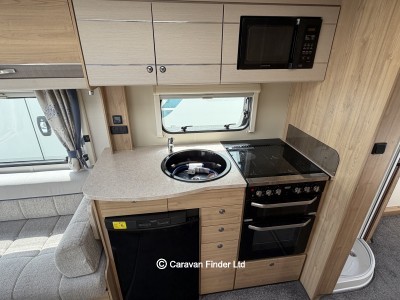 Elddis Chatsworth 550 2016 (Trade) image 6