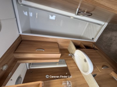 Swift Conqueror 570 2012 (Trade) image 11