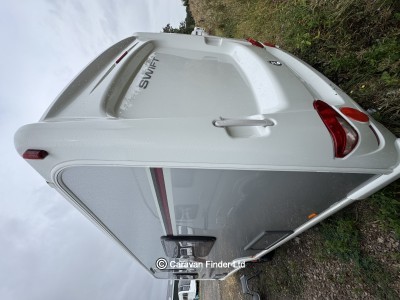 Swift Conqueror 570 2012 (Trade) image 5